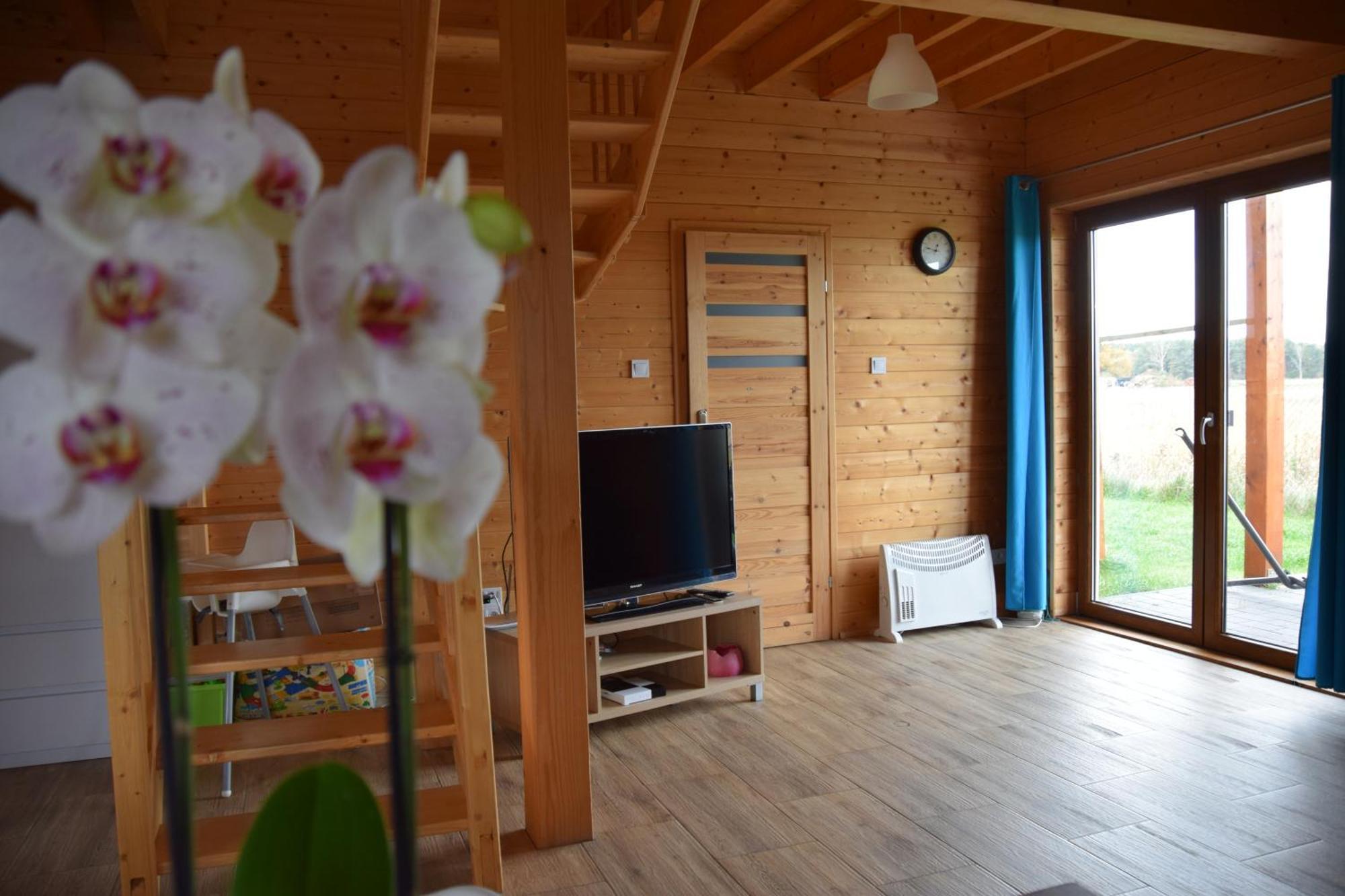 Slowinskie Widoki Domki Flora, Fauna, Noclegi Смолдзінські-Ляс Екстер'єр фото